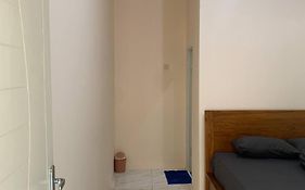 Dikky Guest House Near Bangsal And Sira