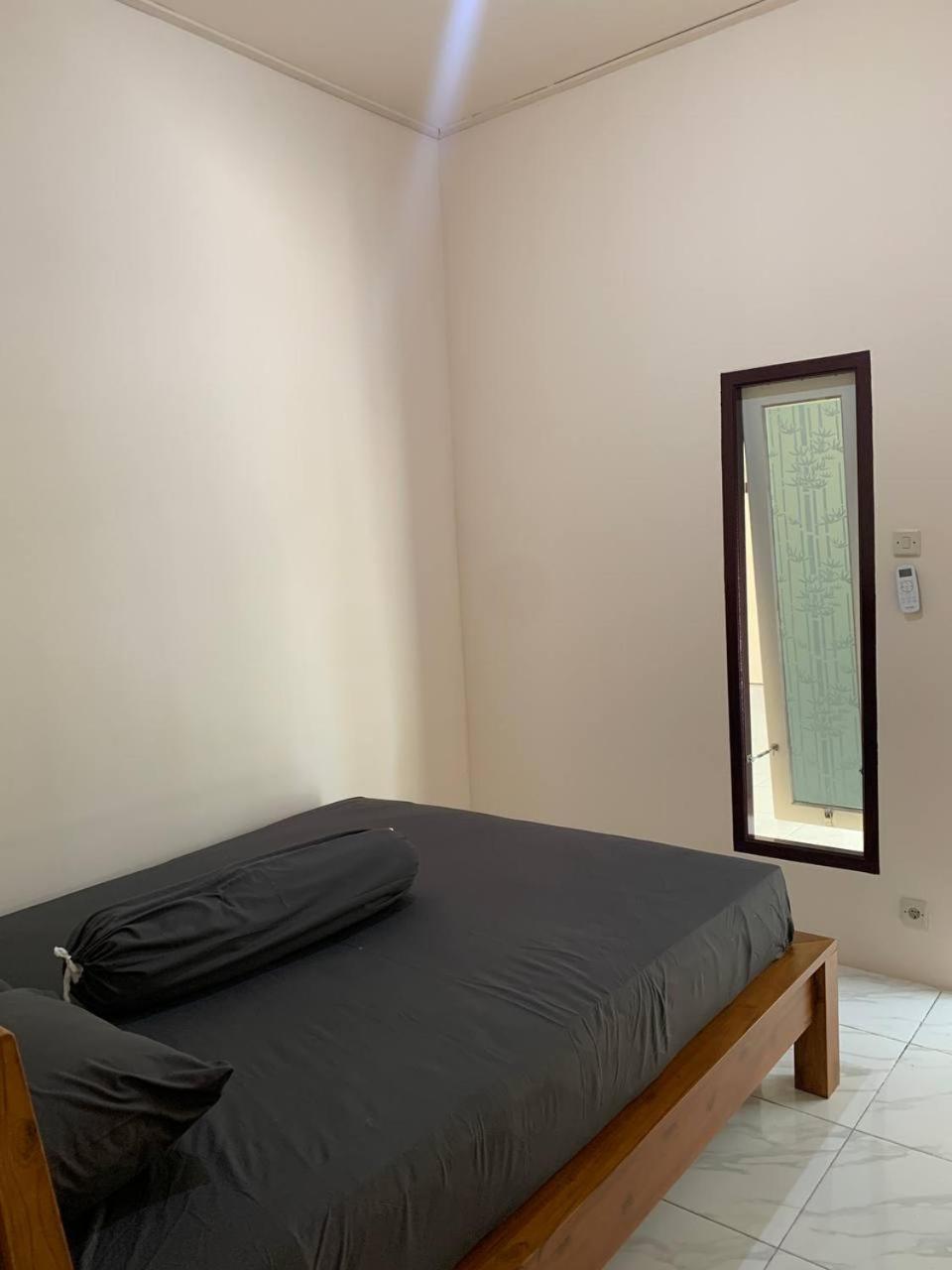 Dikky Guest House Near Bangsal And Sira Pemenang Exterior photo